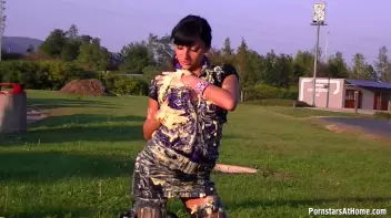 Truck Stop Mess Whore Screencap 25 on www.sinx.com