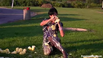 Truck Stop Mess Whore Screencap 28 on www.sinx.com