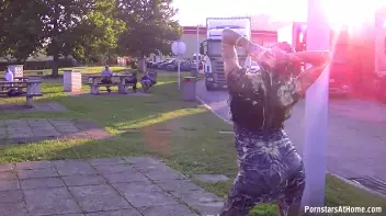 Truck Stop Mess Whore Screencap 70 on www.sinx.com