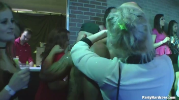 Party Hardcore Gone Crazy Vol. 35 Part 5 - Cam 2 Screencap 34 on www.sinx.com