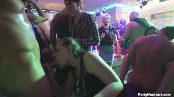 Party Hardcore Gone Crazy Vol. 33 Part 6 - Cam 1 Screencap 101 on www.sinx.com