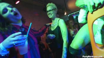 Party Hardcore Gone Crazy Vol. 37 Part 8 - Cam 3 Screencap 50 on www.sinx.com