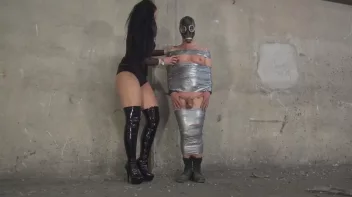 Verpackt und den Schwanz abgemolken Screencap 42 on www.sinx.com