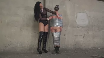 Verpackt und den Schwanz abgemolken Screencap 44 on www.sinx.com