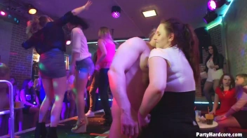 Party Hardcore Gone Crazy Vol. 35 Part 8 - Cam 4 Screencap 61 on www.sinx.com