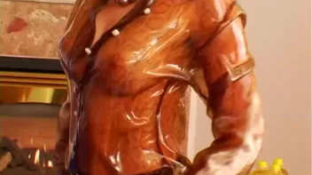 Satin and Silk Oil Rubdown Screencap 56 on www.sinx.com