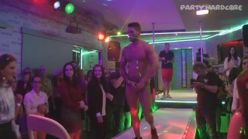 Party Hardcore Gone Crazy Vol. 28 Part 2 - Cam 4 Screencap 53 on www.sinx.com