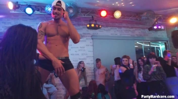 Party Hardcore Gone Crazy Vol. 31 Part 3 - Cam 3 Screencap 8 on www.sinx.com