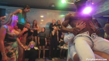 Party Hardcore Gone Crazy Vol. 31 Part 3 - Cam 3 Screencap 82 on www.sinx.com