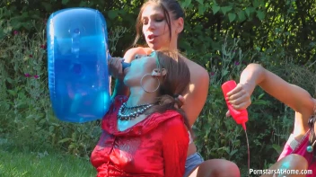 Oiled up Sluts Cam 1 Screencap 13 on www.sinx.com