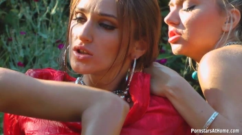 Oiled up Sluts Cam 1 Screencap 57 on www.sinx.com