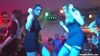 Party Hardcore Gone Crazy Vol. 34 Part 7 - Cam 3 Screencap 100 on www.sinx.com