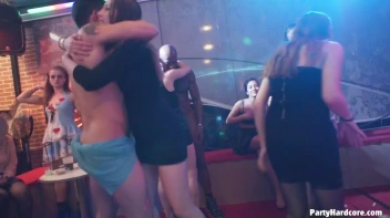 Party Hardcore Gone Crazy Vol. 34 Part 7 - Cam 3 Screencap 113 on www.sinx.com