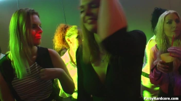 Party Hardcore Gone Crazy Vol. 38 Part 7 - Cam 4 Screencap 16 on www.sinx.com