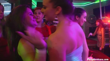 Party Hardcore Gone Crazy Vol. 38 Part 7 - Cam 4 Screencap 48 on www.sinx.com