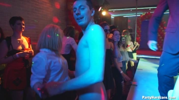 Party Hardcore Gone Crazy Vol. 36 Part 4 - Cam 2 Screencap 30 on www.sinx.com