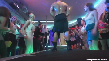 Party Hardcore Gone Crazy Vol. 30 Part 2 - Cam 1 Screencap 42 on www.sinx.com