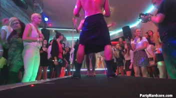 Party Hardcore Gone Crazy Vol. 30 Part 2 - Cam 1 Screencap 45 on www.sinx.com