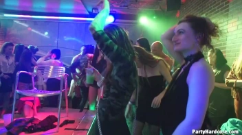 Party Hardcore Gone Crazy Vol. 34 Part 5 - Cam 2 Screencap 88 on www.sinx.com