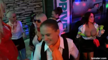 Airbang Alliance Part 1 - Cam 3 Screencap 39 on www.sinx.com