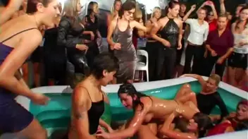 Katty vs. Julia Messy Fight Screencap 99 on www.sinx.com