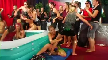 Katty vs. Julia Messy Fight Screencap 102 on www.sinx.com