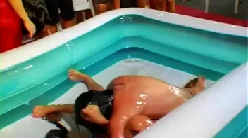 Katty vs. Julia Messy Fight Screencap 58 on www.sinx.com