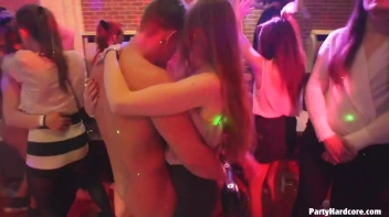Party Hardcore Gone Crazy Vol. 35 Part 9 - Cam 1 Screencap 89 on www.sinx.com