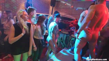 Party Hardcore Gone Crazy Vol. 35 Part 9 - Cam 1 Screencap 99 on www.sinx.com