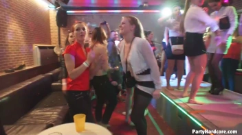 Party Hardcore Gone Crazy Vol. 35 Part 9 - Cam 1 Screencap 115 on www.sinx.com