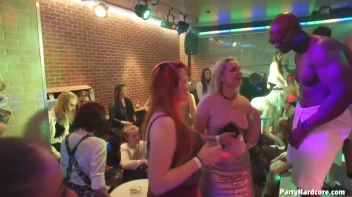 Party Hardcore Gone Crazy Vol. 35 Part 9 - Cam 1 Screencap 14 on www.sinx.com
