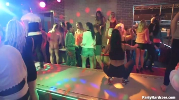 Party Hardcore Gone Crazy Vol. 35 Part 9 - Cam 1 Screencap 60 on www.sinx.com