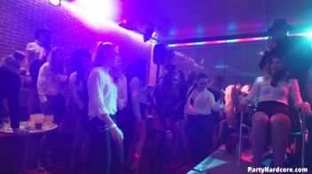 Party Hardcore Gone Crazy Vol. 34 Part 5 - Cam 1 Screencap 40 on www.sinx.com