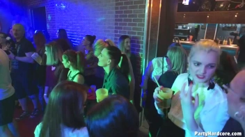 Party Hardcore Gone Crazy Vol. 34 Part 5 - Cam 1 Screencap 80 on www.sinx.com