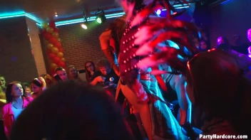 Party Hardcore Gone Crazy Vol. 36 Part 1 - Cam 2 Screencap 50 on www.sinx.com