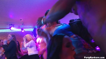 Party Hardcore Gone Crazy Vol. 36 Part 1 - Cam 2 Screencap 58 on www.sinx.com