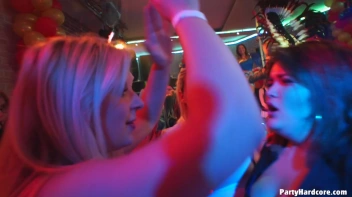 Party Hardcore Gone Crazy Vol. 36 Part 1 - Cam 2 Screencap 80 on www.sinx.com