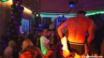 Party Hardcore Gone Crazy Vol. 38 Part 8 - Cam 1 Screencap 58 on www.sinx.com