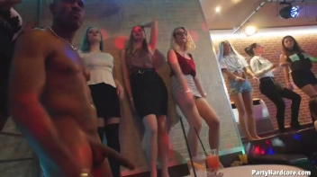 Party Hardcore Gone Crazy Vol. 35 Part 2 - Cam 1 Screencap 85 on www.sinx.com