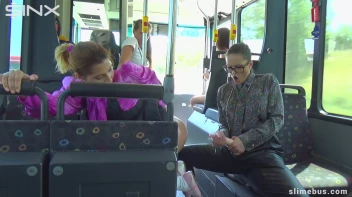 Babes Get Wet And Messy On The Bus Screencap 30 on www.sinx.com