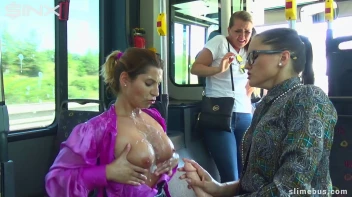 Babes Get Wet And Messy On The Bus Screencap 45 on www.sinx.com