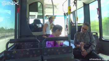 Babes Get Wet And Messy On The Bus Screencap 46 on www.sinx.com