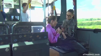 Babes Get Wet And Messy On The Bus Screencap 7 on www.sinx.com