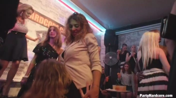 Party Hardcore Gone Crazy Vol. 29 Part 4 - Cam 1 Screencap 111 on www.sinx.com