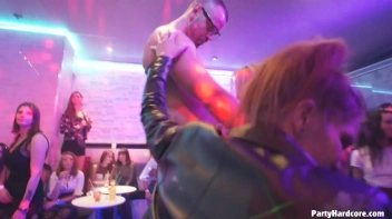 Party Hardcore Gone Crazy Vol. 29 Part 4 - Cam 1 Screencap 60 on www.sinx.com