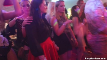 Party Hardcore Gone Crazy Vol. 38 Part 8 - Cam 3 Screencap 85 on www.sinx.com