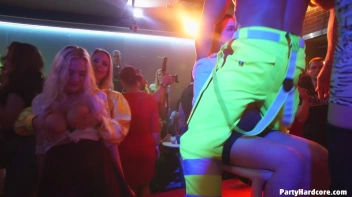 Party Hardcore Gone Crazy Vol. 38 Part 8 - Cam 3 Screencap 9 on www.sinx.com