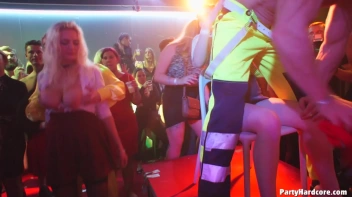 Party Hardcore Gone Crazy Vol. 38 Part 8 - Cam 3 Screencap 11 on www.sinx.com