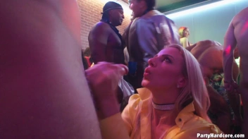 Party Hardcore Gone Crazy Vol. 38 Part 8 - Cam 3 Screencap 75 on www.sinx.com