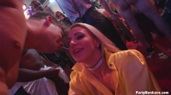 Party Hardcore Gone Crazy Vol. 38 Part 8 - Cam 3 Screencap 78 on www.sinx.com